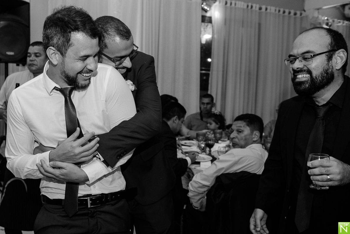 Cerimonia e Recepção: Picui, Wgoumert, Buffet Wgoumert, Arrazo Noivas, Banda: Som de Vinil mcz, DJ: Saulo Richard, Make e Hair: Aninha Lyra, 
Traje noivo: Vert Rouge Sophistige, Fotógrafo de casamento Al,
