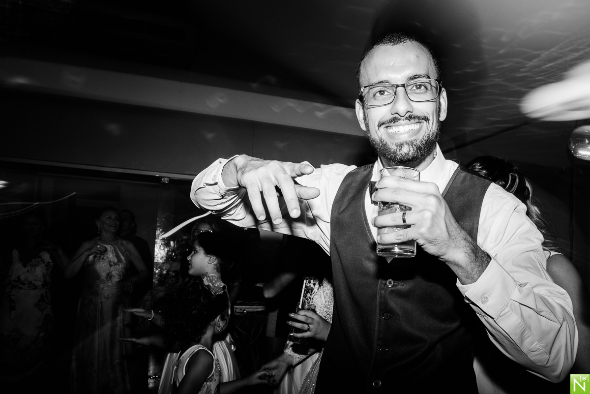 Cerimonia e Recepção: Picui, Wgoumert, Buffet Wgoumert, Arrazo Noivas, Banda: Som de Vinil mcz, DJ: Saulo Richard, Make e Hair: Aninha Lyra, 
Traje noivo: Vert Rouge Sophistige, Fotógrafo de casamento Al,
