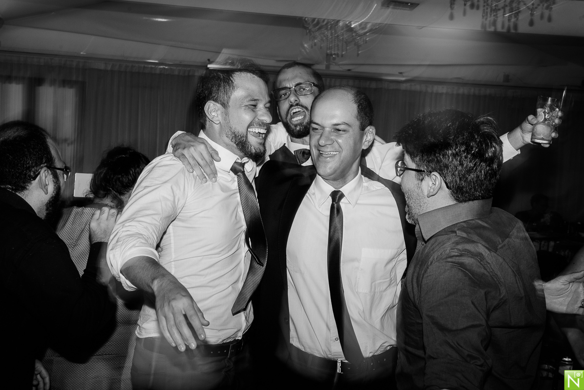 Cerimonia e Recepção: Picui, Wgoumert, Buffet Wgoumert, Arrazo Noivas, Banda: Som de Vinil mcz, DJ: Saulo Richard, Make e Hair: Aninha Lyra, 
Traje noivo: Vert Rouge Sophistige, Fotógrafo de casamento Al,
