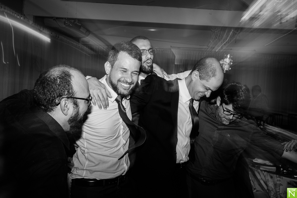 Cerimonia e Recepção: Picui, Wgoumert, Buffet Wgoumert, Arrazo Noivas, Banda: Som de Vinil mcz, DJ: Saulo Richard, Make e Hair: Aninha Lyra, 
Traje noivo: Vert Rouge Sophistige, Fotógrafo de casamento Al,
