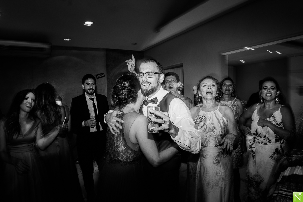 Cerimonia e Recepção: Picui, Wgoumert, Buffet Wgoumert, Arrazo Noivas, Banda: Som de Vinil mcz, DJ: Saulo Richard, Make e Hair: Aninha Lyra, 
Traje noivo: Vert Rouge Sophistige, Fotógrafo de casamento Al,
