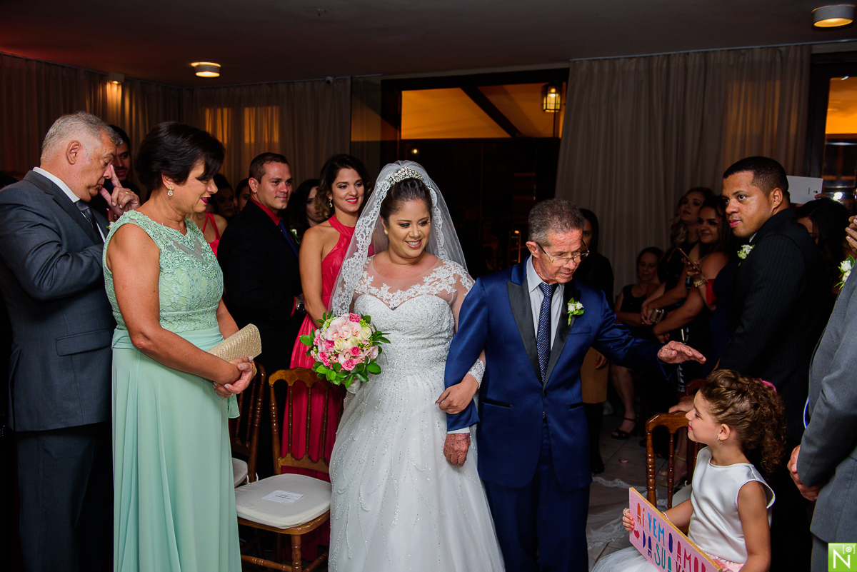 Cerimonia e Recepção: Picui, Wgoumert, Buffet Wgoumert, Arrazo Noivas, Banda: Som de Vinil mcz, DJ: Saulo Richard, Make e Hair: Aninha Lyra, 
Traje noivo: Vert Rouge Sophistige, Fotógrafo de casamento Al,
