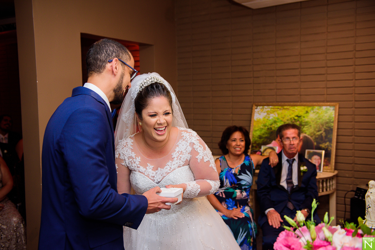 Cerimonia e Recepção: Picui, Wgoumert, Buffet Wgoumert, Arrazo Noivas, Banda: Som de Vinil mcz, DJ: Saulo Richard, Make e Hair: Aninha Lyra, 
Traje noivo: Vert Rouge Sophistige, Fotógrafo de casamento Al,
