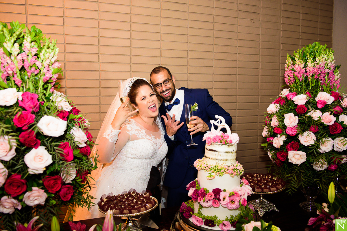Cerimonia e Recepção: Picui, Wgoumert, Buffet Wgoumert, Arrazo Noivas, Banda: Som de Vinil mcz, DJ: Saulo Richard, Make e Hair: Aninha Lyra, 
Traje noivo: Vert Rouge Sophistige, Fotógrafo de casamento Al,

