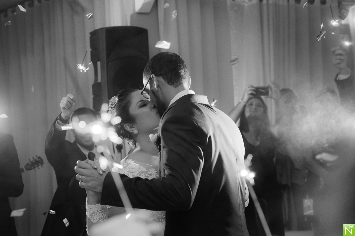 Cerimonia e Recepção: Picui, Wgoumert, Buffet Wgoumert, Arrazo Noivas, Banda: Som de Vinil mcz, DJ: Saulo Richard, Make e Hair: Aninha Lyra, 
Traje noivo: Vert Rouge Sophistige, Fotógrafo de casamento Al,
