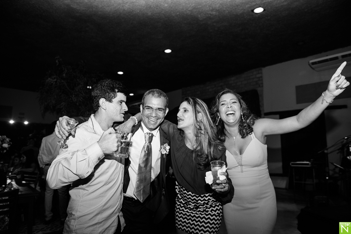 Fotógrafo de casamento Al, Igreja Santa Catarina de Labouré, Recepção e Buffet: Sabatelli, Manu Toledo, Paulo Lemer, Make Luana Souza, Hair Janaína Cabelos, Alfa Cerimonial, Vert  Rouge, DJ Alan Dias, Decoração Aline Chaves, Joseane bem Casados, Bolo Deli