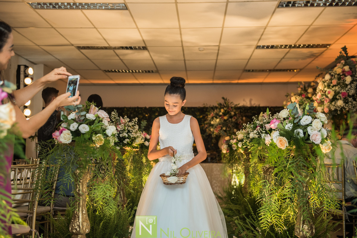 Cerimônia e recepção na Igreja Batista El Shaddai, Lili Lemos Cerimonial, Buffet Destak, Make: Thais Damásio, Iluminação Tech Solução, Buffet Destak, Móveis Garrote
Decoradora Nazedy, Vestido Neide Freire, Fotógrafo de casamento Maceió, Fotógrafo Maceió, 