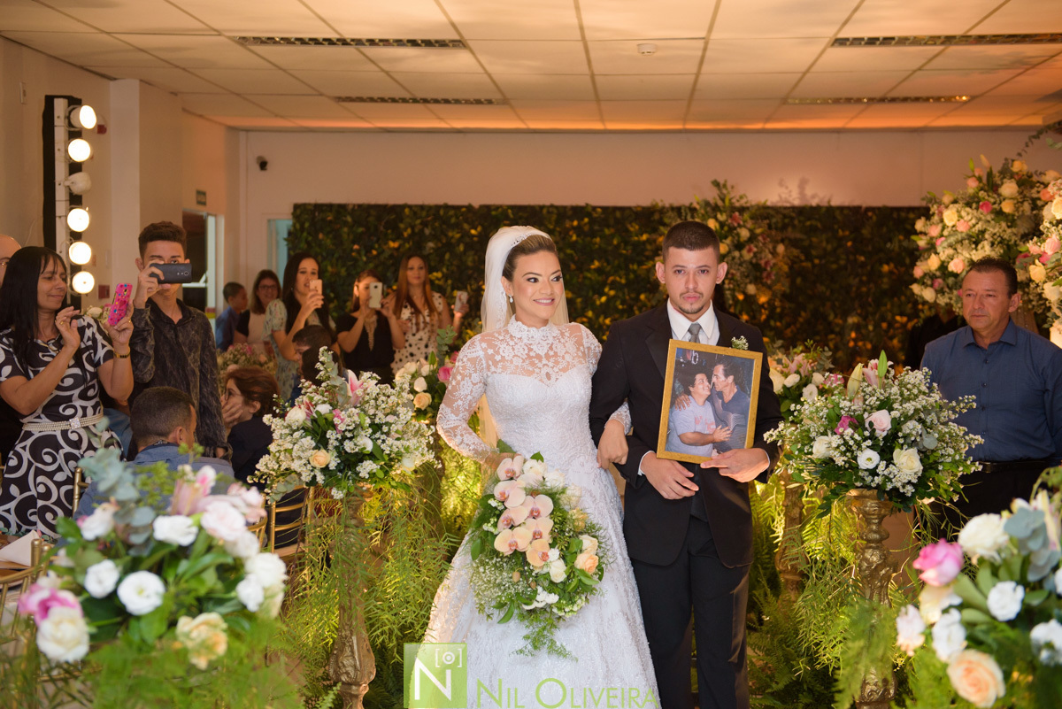 Cerimônia e recepção na Igreja Batista El Shaddai, Lili Lemos Cerimonial, Buffet Destak, Make: Thais Damásio, Iluminação Tech Solução, Buffet Destak, Móveis Garrote
Decoradora Nazedy, Vestido Neide Freire, Fotógrafo de casamento Maceió, Fotógrafo Maceió, 
