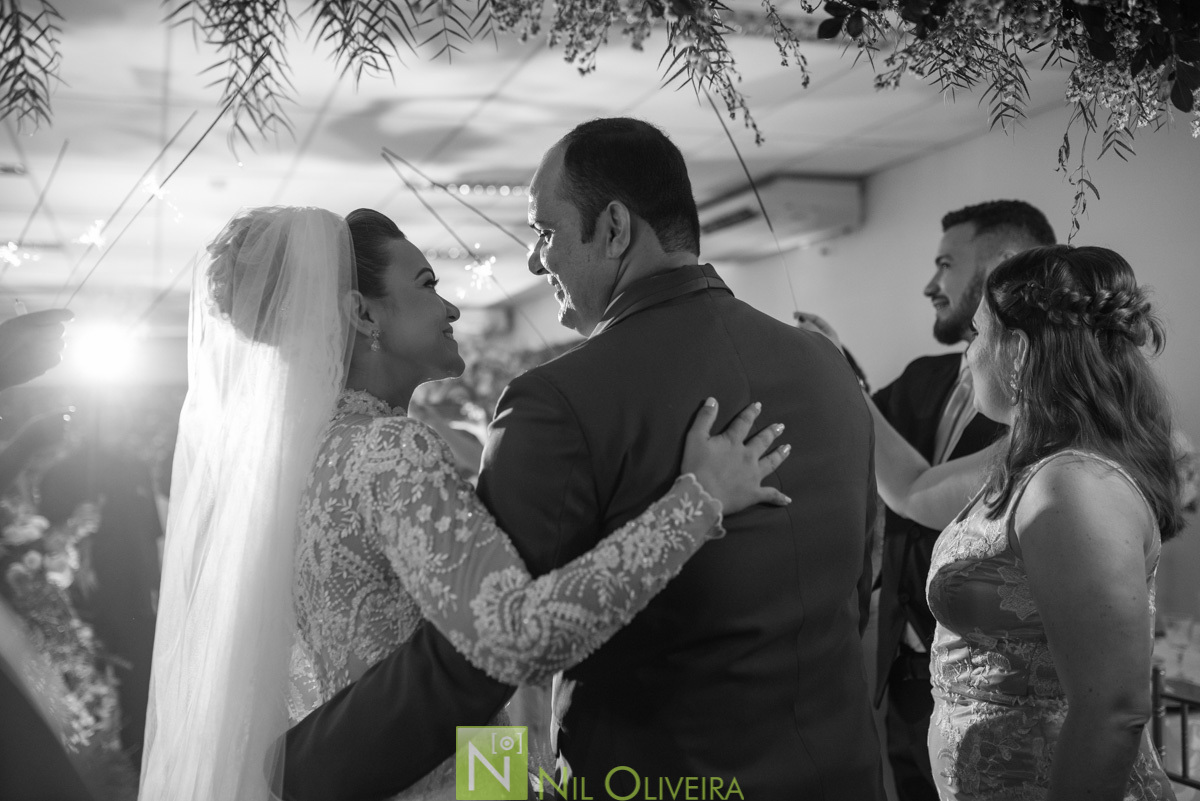 Cerimônia e recepção na Igreja Batista El Shaddai, Lili Lemos Cerimonial, Buffet Destak, Make: Thais Damásio, Iluminação Tech Solução, Buffet Destak, Móveis Garrote
Decoradora Nazedy, Vestido Neide Freire, Fotógrafo de casamento Maceió, Fotógrafo Maceió, 