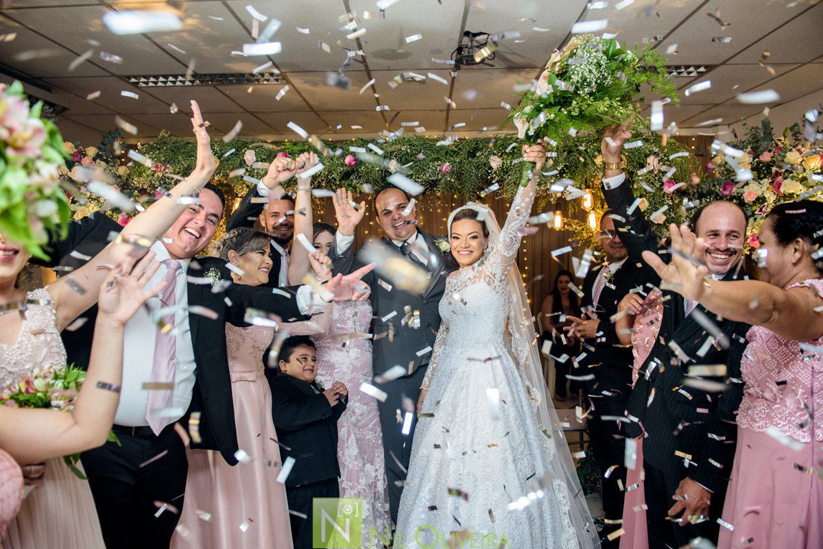 Cerimônia e recepção na Igreja Batista El Shaddai, Lili Lemos Cerimonial, Buffet Destak, Make: Thais Damásio, Iluminação Tech Solução, Buffet Destak, Móveis Garrote
Decoradora Nazedy, Vestido Neide Freire, Fotógrafo de casamento Maceió, Fotógrafo Maceió, 