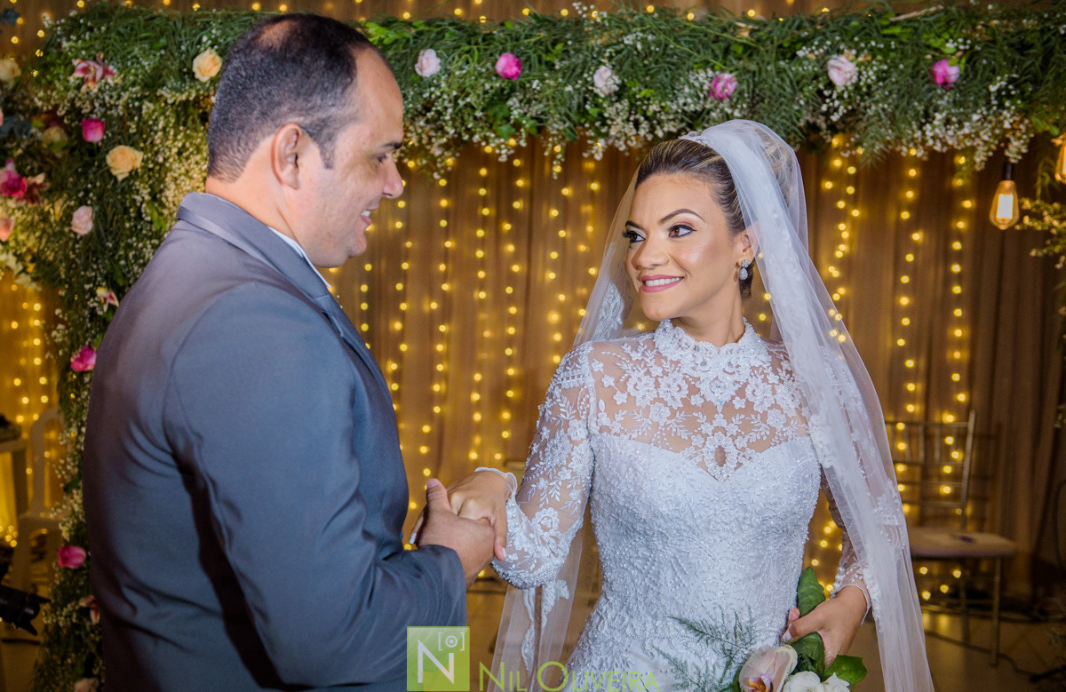 Cerimônia e recepção na Igreja Batista El Shaddai, Lili Lemos Cerimonial, Buffet Destak, Make: Thais Damásio, Iluminação Tech Solução, Buffet Destak, Móveis Garrote
Decoradora Nazedy, Vestido Neide Freire, Fotógrafo de casamento Maceió, Fotógrafo Maceió, 