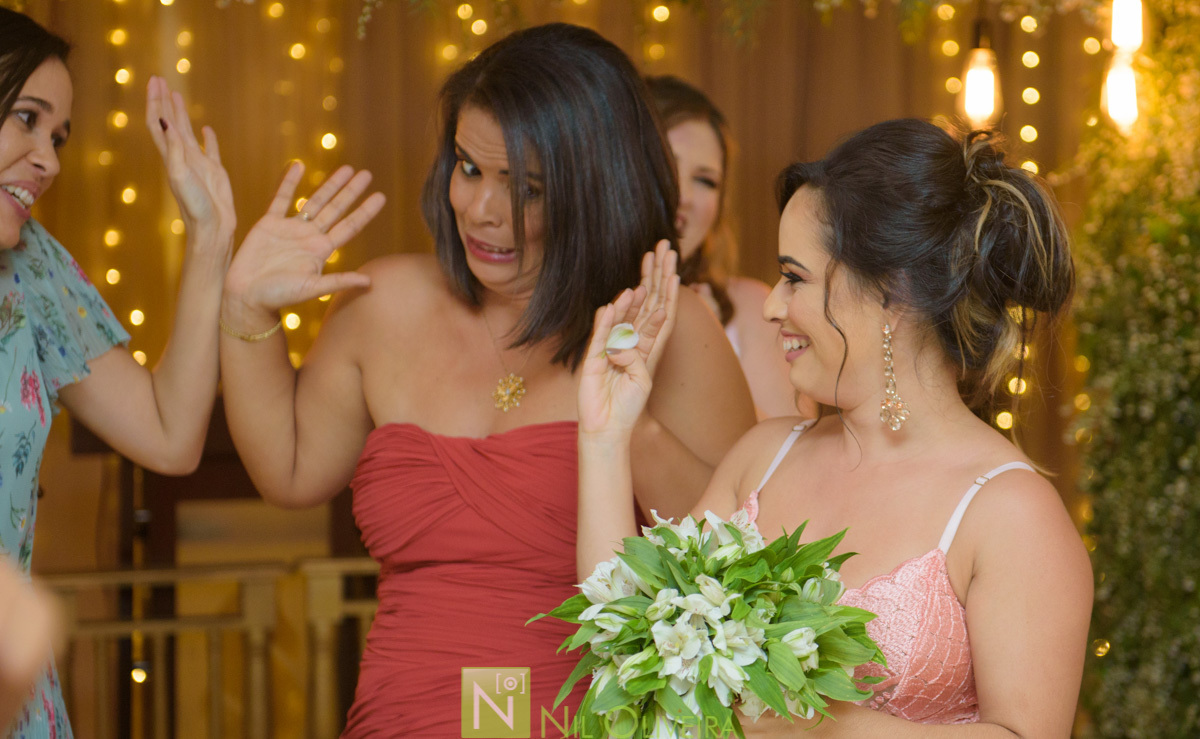 Cerimônia e recepção na Igreja Batista El Shaddai, Lili Lemos Cerimonial, Buffet Destak, Make: Thais Damásio, Iluminação Tech Solução, Buffet Destak, Móveis Garrote
Decoradora Nazedy, Vestido Neide Freire, Fotógrafo de casamento Maceió, Fotógrafo Maceió, 