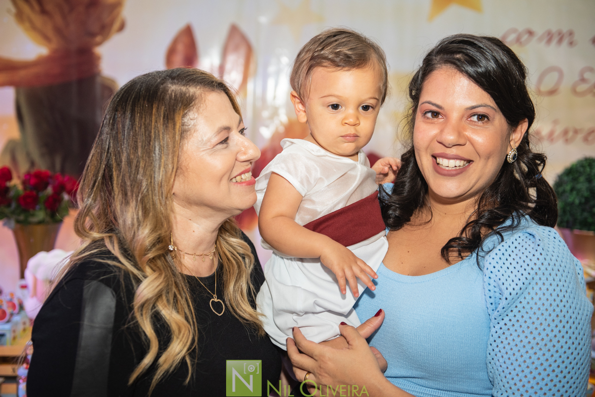 Fotógrafo de aniversário Maceió, Fotógrafo Maceió, salão de festa piroetta, fotos criativas de casamento, fotos criativas pré wedding, trash the dress Maceió, wesley bolos, wesley bolos maceió
