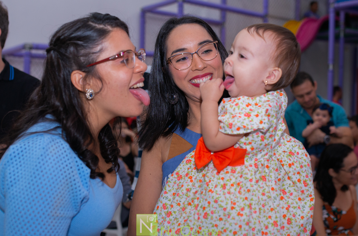 Fotógrafo de aniversário Maceió, Fotógrafo Maceió, salão de festa piroetta, fotos criativas de casamento, fotos criativas pré wedding, trash the dress Maceió, wesley bolos, wesley bolos maceió
