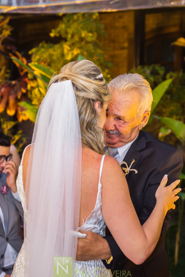 Fotógrafo de casamento Maceió, Cerimônia e Recepção Espaço Agenda, Decoração Isis Reis Decor, Vivi Araújo Assessoria, Flores mais Buquê, Vestido da Noiva I Love Vestidos, Buffet Ana Costas, Música para Casamentos Grupo Pra Sonhar, Sowbar Itinerante