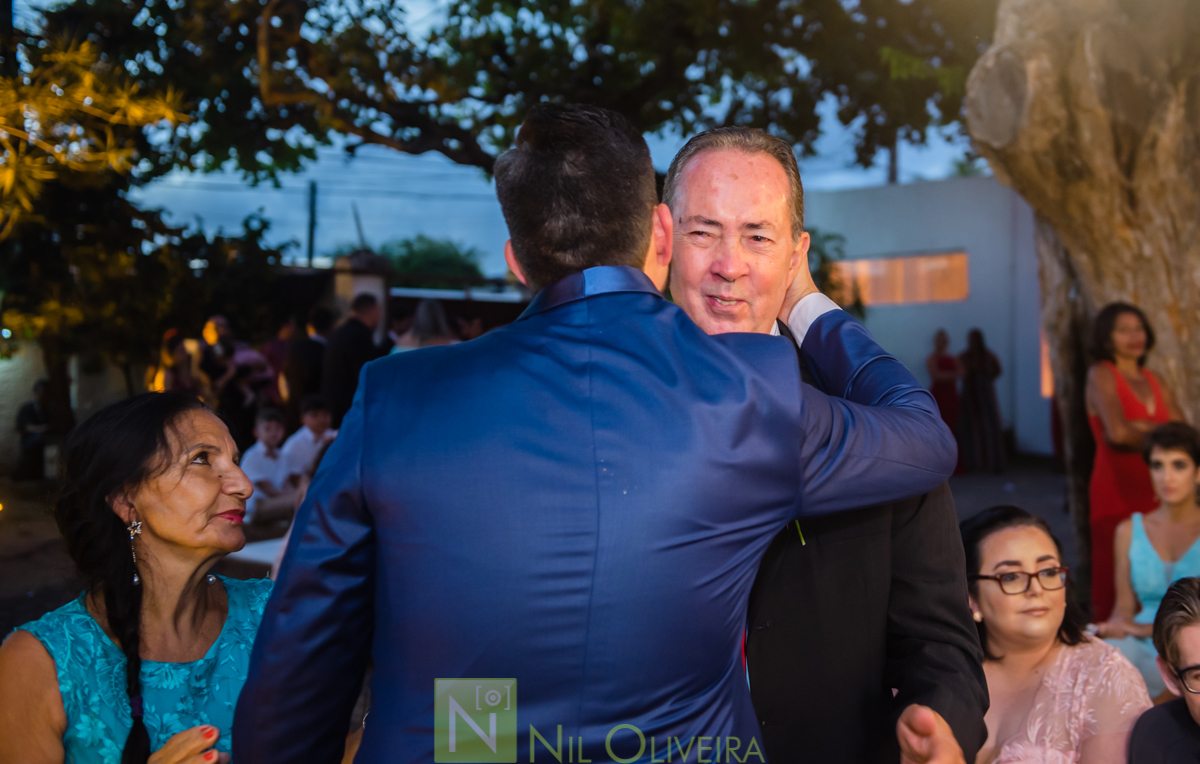 Fotógrafo de casamento Maceió, Cerimônia e Recepção Espaço Agenda, Decoração Isis Reis Decor, Vivi Araújo Assessoria, Flores mais Buquê, Vestido da Noiva I Love Vestidos, Buffet Ana Costas, Música para Casamentos Grupo Pra Sonhar, Sowbar Itinerante