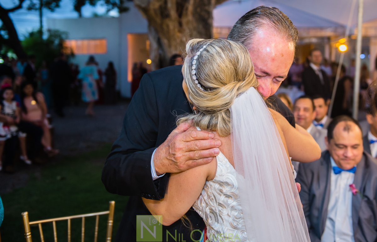 Fotógrafo de casamento Maceió, Cerimônia e Recepção Espaço Agenda, Decoração Isis Reis Decor, Vivi Araújo Assessoria, Flores mais Buquê, Vestido da Noiva I Love Vestidos, Buffet Ana Costas, Música para Casamentos Grupo Pra Sonhar, Sowbar Itinerante