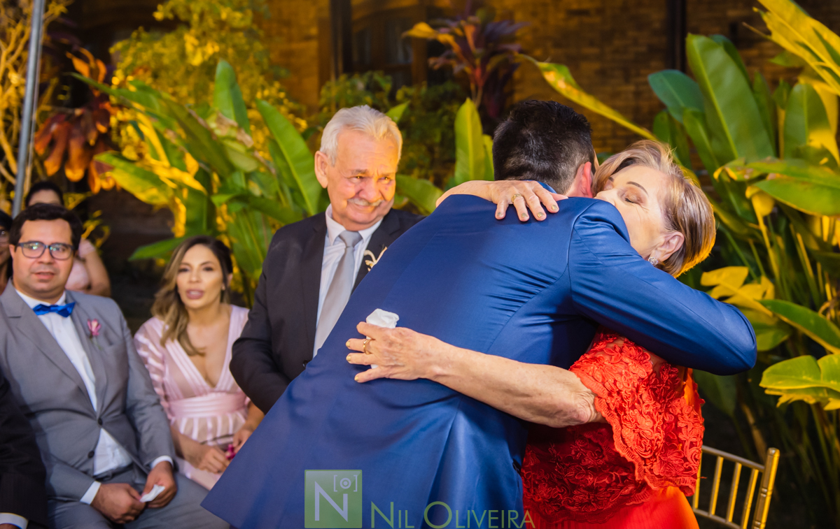 Fotógrafo de casamento Maceió, Cerimônia e Recepção Espaço Agenda, Decoração Isis Reis Decor, Vivi Araújo Assessoria, Flores mais Buquê, Vestido da Noiva I Love Vestidos, Buffet Ana Costas, Música para Casamentos Grupo Pra Sonhar, Sowbar Itinerante