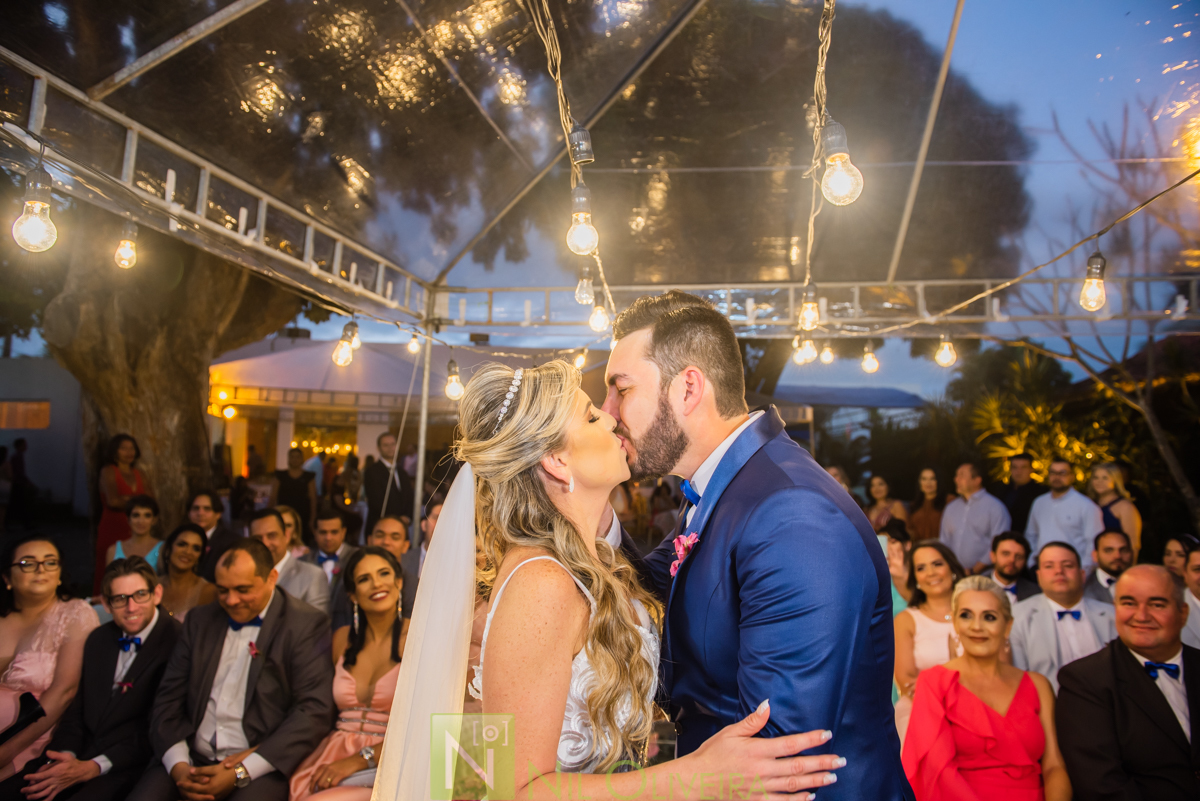 Fotógrafo de casamento Maceió, Cerimônia e Recepção Espaço Agenda, Decoração Isis Reis Decor, Vivi Araújo Assessoria, Flores mais Buquê, Vestido da Noiva I Love Vestidos, Buffet Ana Costas, Música para Casamentos Grupo Pra Sonhar, Sowbar Itinerante