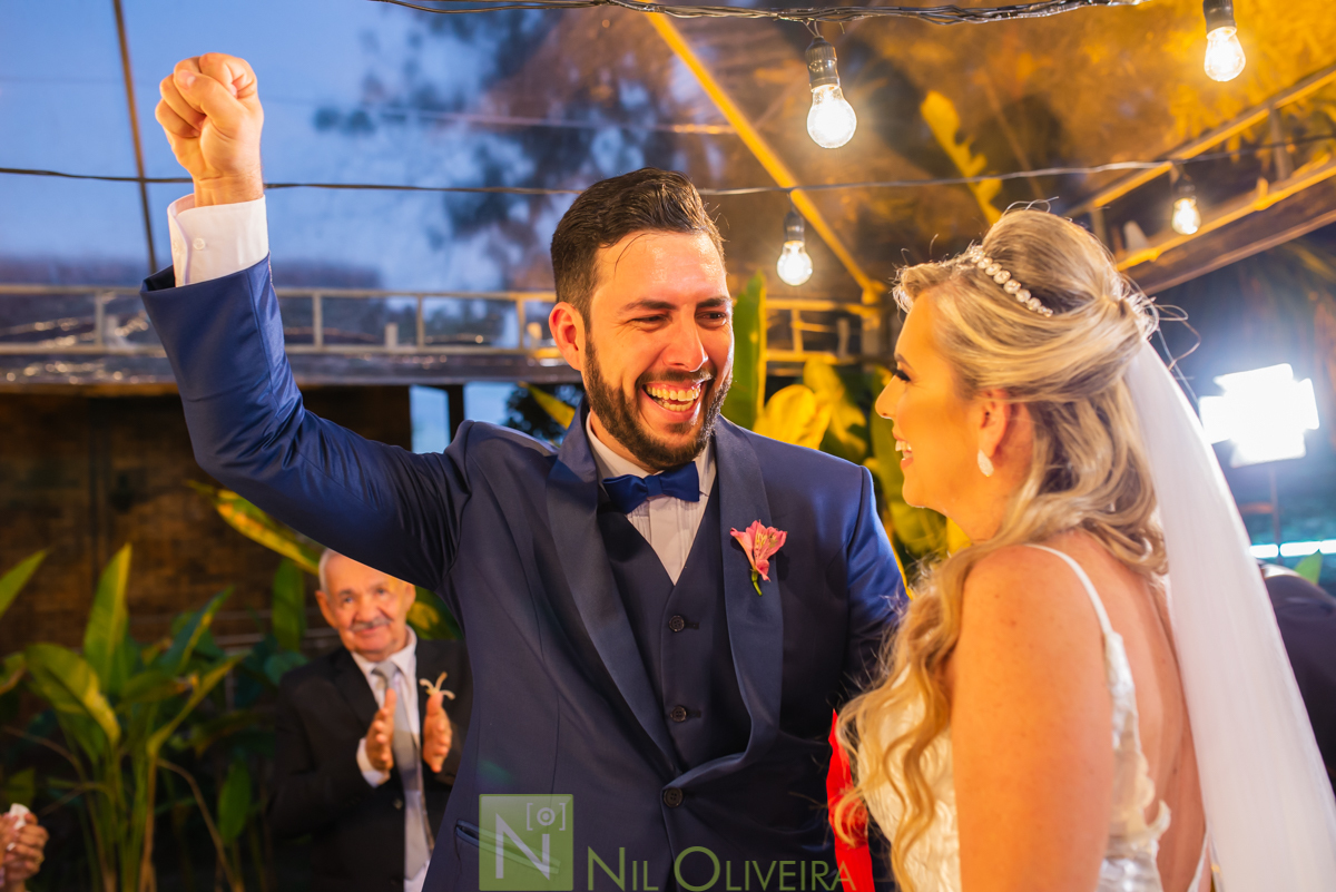 Fotógrafo de casamento Maceió, Cerimônia e Recepção Espaço Agenda, Decoração Isis Reis Decor, Vivi Araújo Assessoria, Flores mais Buquê, Vestido da Noiva I Love Vestidos, Buffet Ana Costas, Música para Casamentos Grupo Pra Sonhar, Sowbar Itinerante