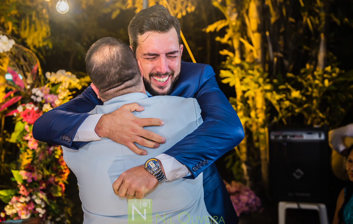 Fotógrafo de casamento Maceió, Cerimônia e Recepção Espaço Agenda, Decoração Isis Reis Decor, Vivi Araújo Assessoria, Flores mais Buquê, Vestido da Noiva I Love Vestidos, Buffet Ana Costas, Música para Casamentos Grupo Pra Sonhar, Sowbar Itinerante