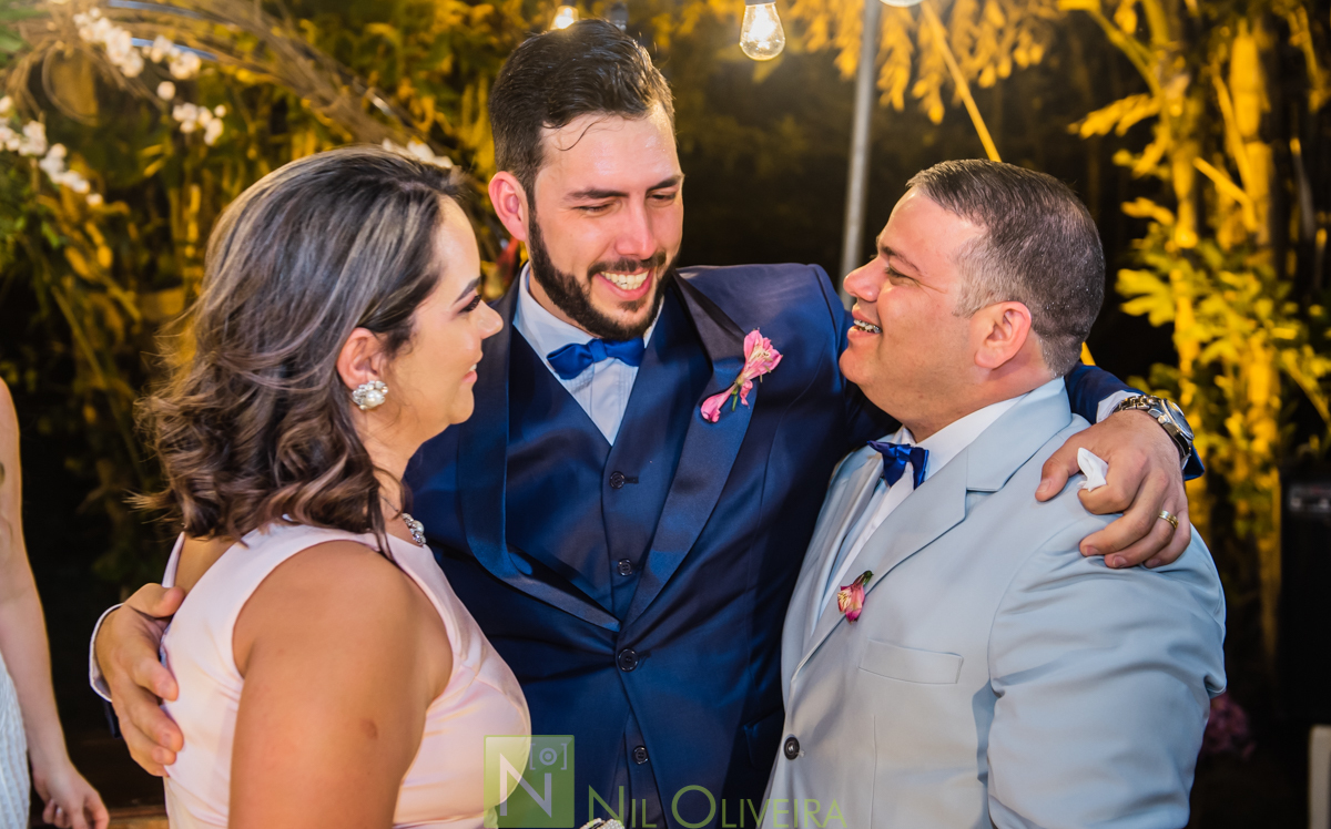 Fotógrafo de casamento Maceió, Cerimônia e Recepção Espaço Agenda, Decoração Isis Reis Decor, Vivi Araújo Assessoria, Flores mais Buquê, Vestido da Noiva I Love Vestidos, Buffet Ana Costas, Música para Casamentos Grupo Pra Sonhar, Sowbar Itinerante