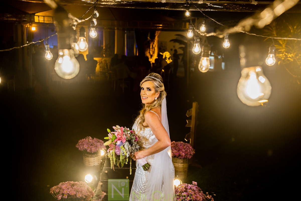 Fotógrafo de casamento Maceió, Cerimônia e Recepção Espaço Agenda, Decoração Isis Reis Decor, Vivi Araújo Assessoria, Flores mais Buquê, Vestido da Noiva I Love Vestidos, Buffet Ana Costas, Música para Casamentos Grupo Pra Sonhar, Sowbar Itinerante