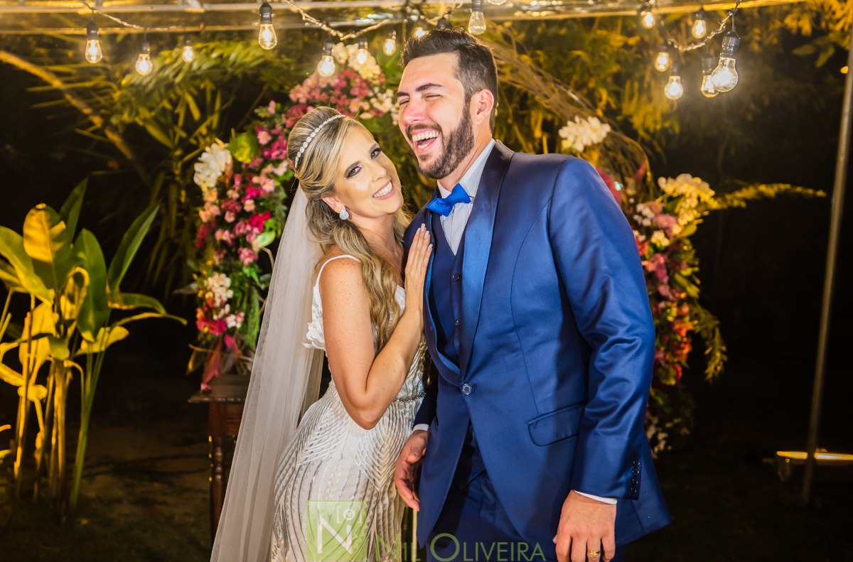 Fotógrafo de casamento Maceió, Cerimônia e Recepção Espaço Agenda, Decoração Isis Reis Decor, Vivi Araújo Assessoria, Flores mais Buquê, Vestido da Noiva I Love Vestidos, Buffet Ana Costas, Música para Casamentos Grupo Pra Sonhar, Sowbar Itinerante