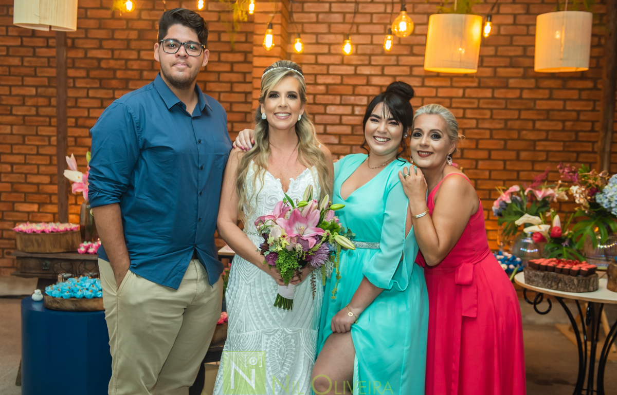 Fotógrafo de casamento Maceió, Cerimônia e Recepção Espaço Agenda, Decoração Isis Reis Decor, Vivi Araújo Assessoria, Flores mais Buquê, Vestido da Noiva I Love Vestidos, Buffet Ana Costas, Música para Casamentos Grupo Pra Sonhar, Sowbar Itinerante