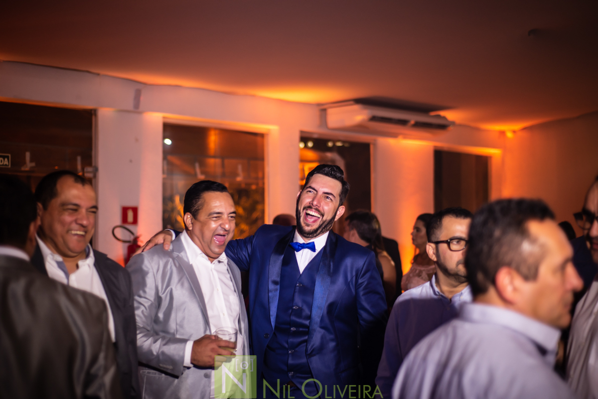 Fotógrafo de casamento Maceió, Cerimônia e Recepção Espaço Agenda, Decoração Isis Reis Decor, Vivi Araújo Assessoria, Flores mais Buquê, Vestido da Noiva I Love Vestidos, Buffet Ana Costas, Música para Casamentos Grupo Pra Sonhar, Sowbar Itinerante