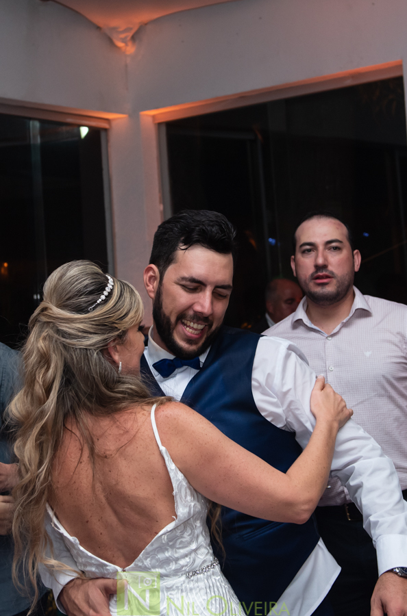 Fotógrafo de casamento Maceió, Cerimônia e Recepção Espaço Agenda, Decoração Isis Reis Decor, Vivi Araújo Assessoria, Flores mais Buquê, Vestido da Noiva I Love Vestidos, Buffet Ana Costas, Música para Casamentos Grupo Pra Sonhar, Sowbar Itinerante