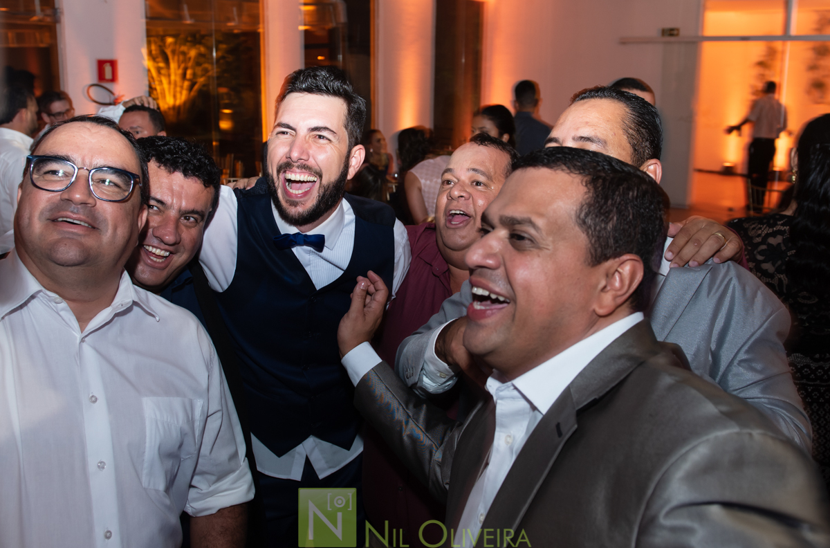 Fotógrafo de casamento Maceió, Cerimônia e Recepção Espaço Agenda, Decoração Isis Reis Decor, Vivi Araújo Assessoria, Flores mais Buquê, Vestido da Noiva I Love Vestidos, Buffet Ana Costas, Música para Casamentos Grupo Pra Sonhar, Sowbar Itinerante