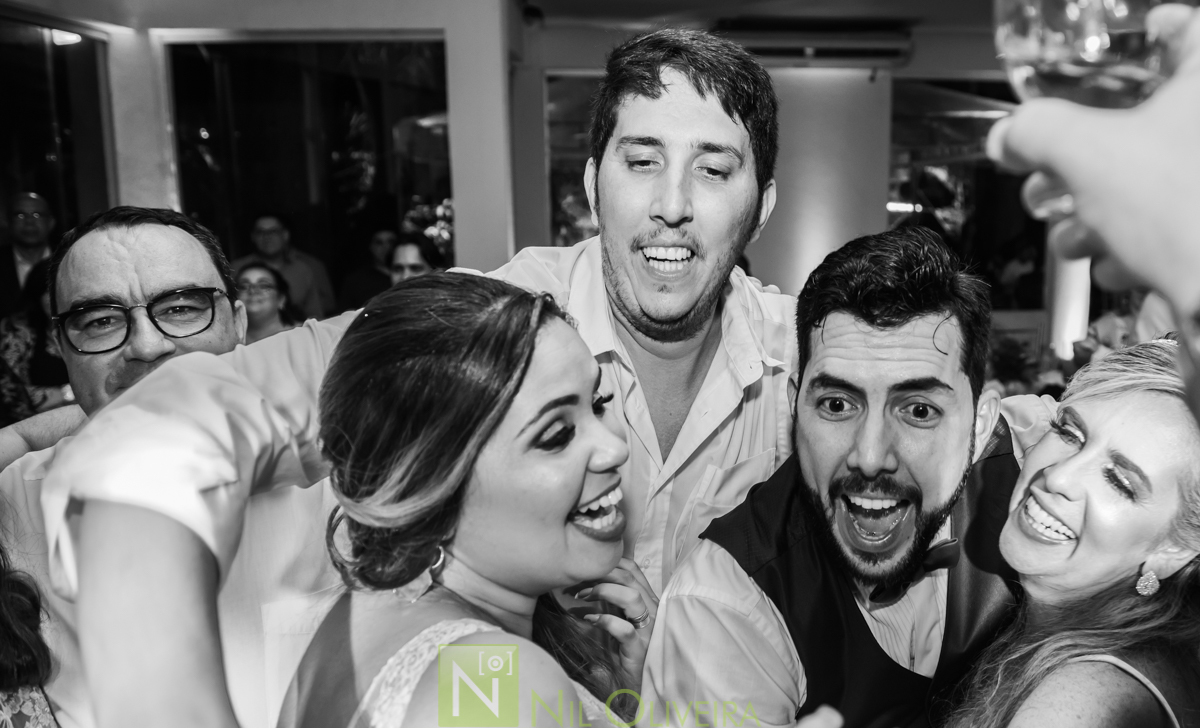 Fotógrafo de casamento Maceió, Cerimônia e Recepção Espaço Agenda, Decoração Isis Reis Decor, Vivi Araújo Assessoria, Flores mais Buquê, Vestido da Noiva I Love Vestidos, Buffet Ana Costas, Música para Casamentos Grupo Pra Sonhar, Sowbar Itinerante