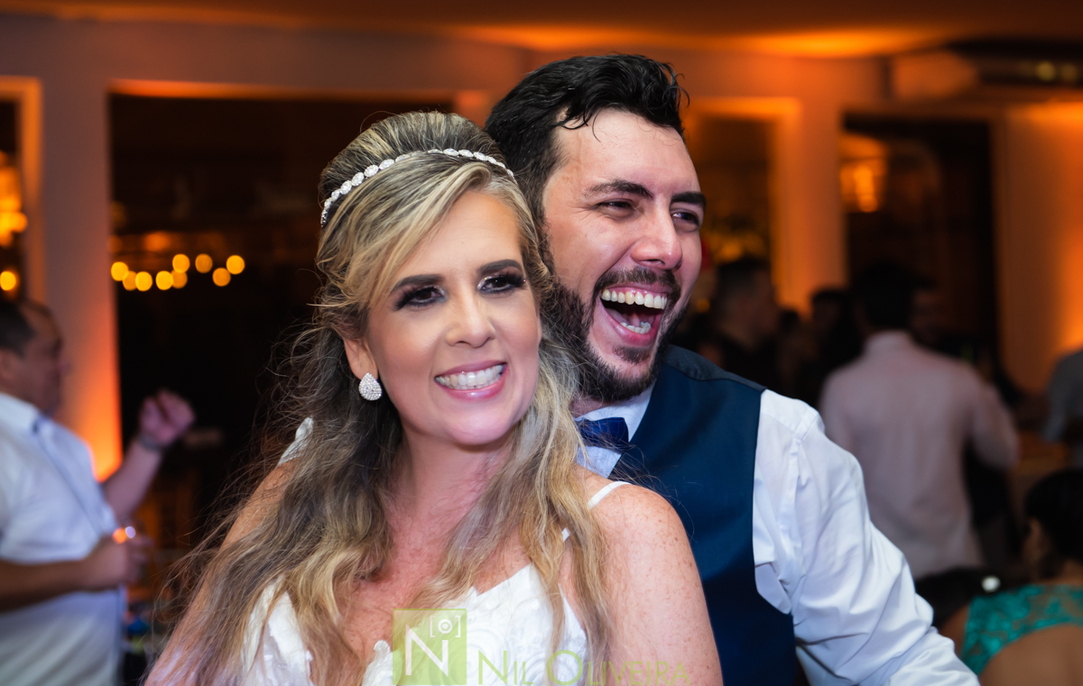 Fotógrafo de casamento Maceió, Cerimônia e Recepção Espaço Agenda, Decoração Isis Reis Decor, Vivi Araújo Assessoria, Flores mais Buquê, Vestido da Noiva I Love Vestidos, Buffet Ana Costas, Música para Casamentos Grupo Pra Sonhar, Sowbar Itinerante