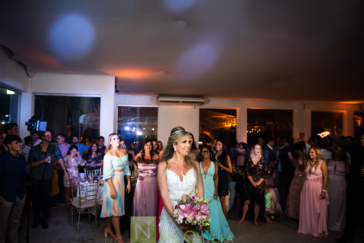 Fotógrafo de casamento Maceió, Cerimônia e Recepção Espaço Agenda, Decoração Isis Reis Decor, Vivi Araújo Assessoria, Flores mais Buquê, Vestido da Noiva I Love Vestidos, Buffet Ana Costas, Música para Casamentos Grupo Pra Sonhar, Sowbar Itinerante