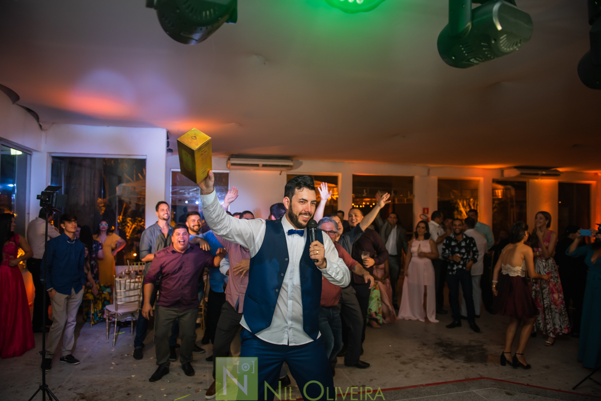 Fotógrafo de casamento Maceió, Cerimônia e Recepção Espaço Agenda, Decoração Isis Reis Decor, Vivi Araújo Assessoria, Flores mais Buquê, Vestido da Noiva I Love Vestidos, Buffet Ana Costas, Música para Casamentos Grupo Pra Sonhar, Sowbar Itinerante