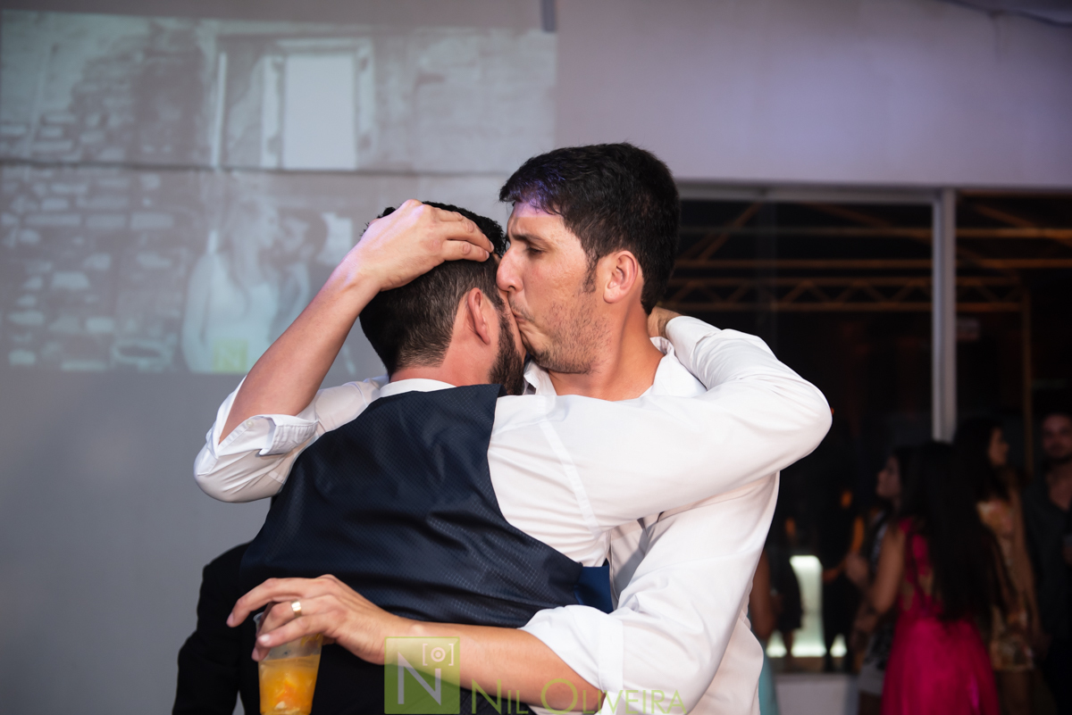 Fotógrafo de casamento Maceió, Cerimônia e Recepção Espaço Agenda, Decoração Isis Reis Decor, Vivi Araújo Assessoria, Flores mais Buquê, Vestido da Noiva I Love Vestidos, Buffet Ana Costas, Música para Casamentos Grupo Pra Sonhar, Sowbar Itinerante