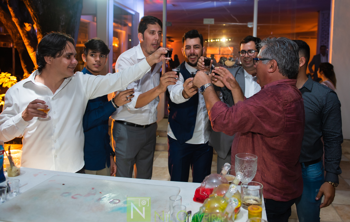 Fotógrafo de casamento Maceió, Cerimônia e Recepção Espaço Agenda, Decoração Isis Reis Decor, Vivi Araújo Assessoria, Flores mais Buquê, Vestido da Noiva I Love Vestidos, Buffet Ana Costas, Música para Casamentos Grupo Pra Sonhar, Sowbar Itinerante