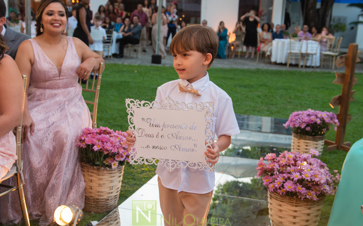 Fotógrafo de casamento Maceió, Cerimônia e Recepção Espaço Agenda, Decoração Isis Reis Decor, Vivi Araújo Assessoria, Flores mais Buquê, Vestido da Noiva I Love Vestidos, Buffet Ana Costas, Música para Casamentos Grupo Pra Sonhar, Sowbar Itinerante