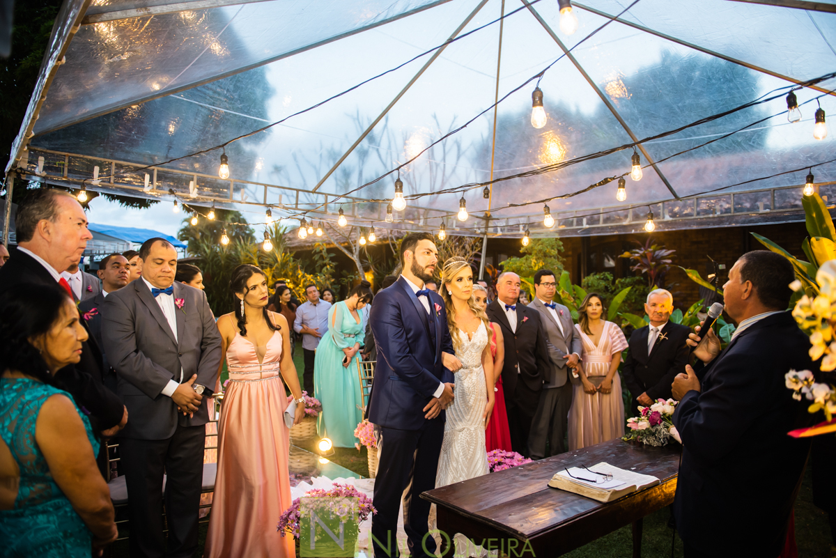 Fotógrafo de casamento Maceió, Cerimônia e Recepção Espaço Agenda, Decoração Isis Reis Decor, Vivi Araújo Assessoria, Flores mais Buquê, Vestido da Noiva I Love Vestidos, Buffet Ana Costas, Música para Casamentos Grupo Pra Sonhar, Sowbar Itinerante