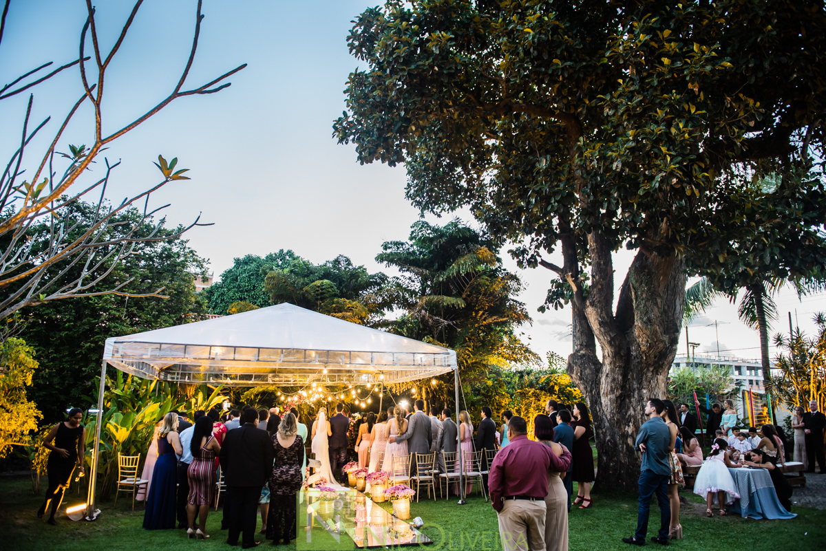 Fotógrafo de casamento Maceió, Cerimônia e Recepção Espaço Agenda, Decoração Isis Reis Decor, Vivi Araújo Assessoria, Flores mais Buquê, Vestido da Noiva I Love Vestidos, Buffet Ana Costas, Música para Casamentos Grupo Pra Sonhar, Sowbar Itinerante