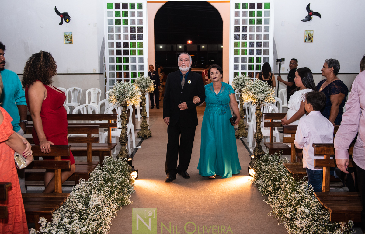 Recepção: Chez Marie, Rec Cerimonial, Decoração Jackson Júnior e Geraldo Barros, Cicero bolos Artísticos, Bem Casados Niedja Belo, Caipfruta Drinks, Locatto Móveis, Star Iluminação Cênica, Jambo Bebidas, Neide Freire, Make Luana Souza, Penteados da Deyse,