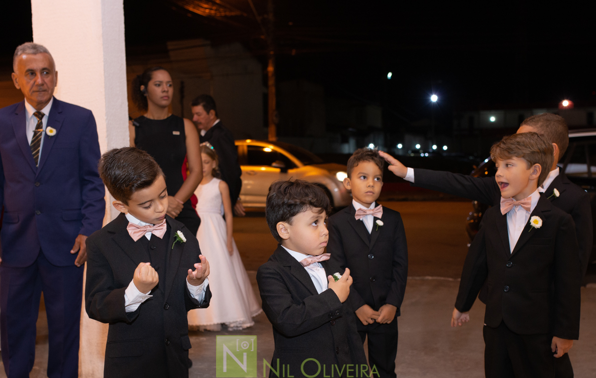 Recepção: Chez Marie, Rec Cerimonial, Decoração Jackson Júnior e Geraldo Barros, Cicero bolos Artísticos, Bem Casados Niedja Belo, Caipfruta Drinks, Locatto Móveis, Star Iluminação Cênica, Jambo Bebidas, Neide Freire, Make Luana Souza, Penteados da Deyse,