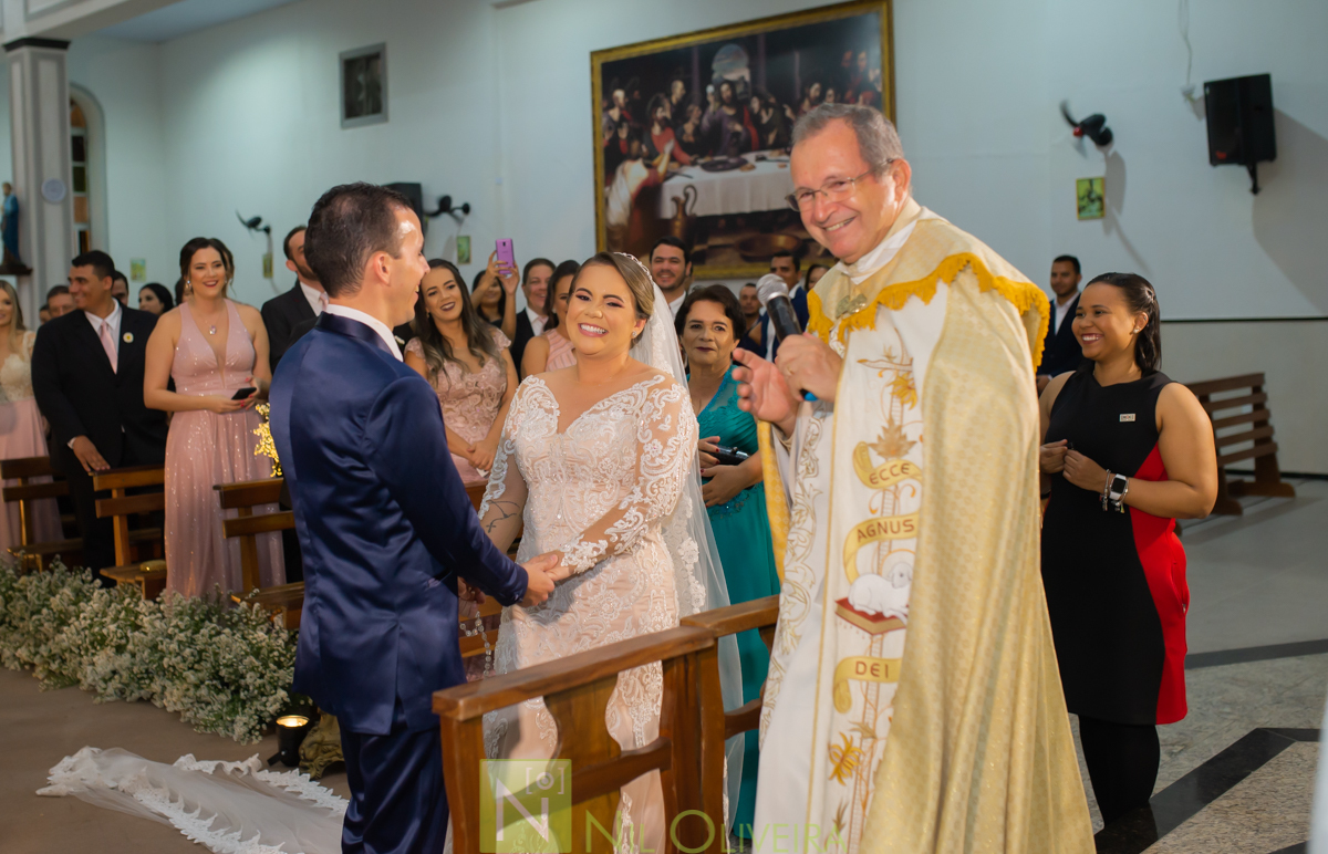 Recepção: Chez Marie, Rec Cerimonial, Decoração Jackson Júnior e Geraldo Barros, Cicero bolos Artísticos, Bem Casados Niedja Belo, Caipfruta Drinks, Locatto Móveis, Star Iluminação Cênica, Jambo Bebidas, Neide Freire, Make Luana Souza, Penteados da Deyse,