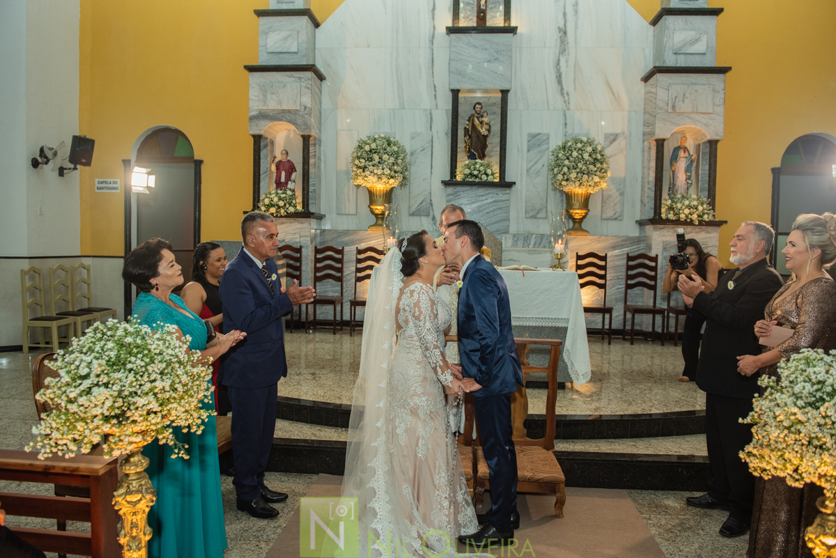 Recepção: Chez Marie, Rec Cerimonial, Decoração Jackson Júnior e Geraldo Barros, Cicero bolos Artísticos, Bem Casados Niedja Belo, Caipfruta Drinks, Locatto Móveis, Star Iluminação Cênica, Jambo Bebidas, Neide Freire, Make Luana Souza, Penteados da Deyse,