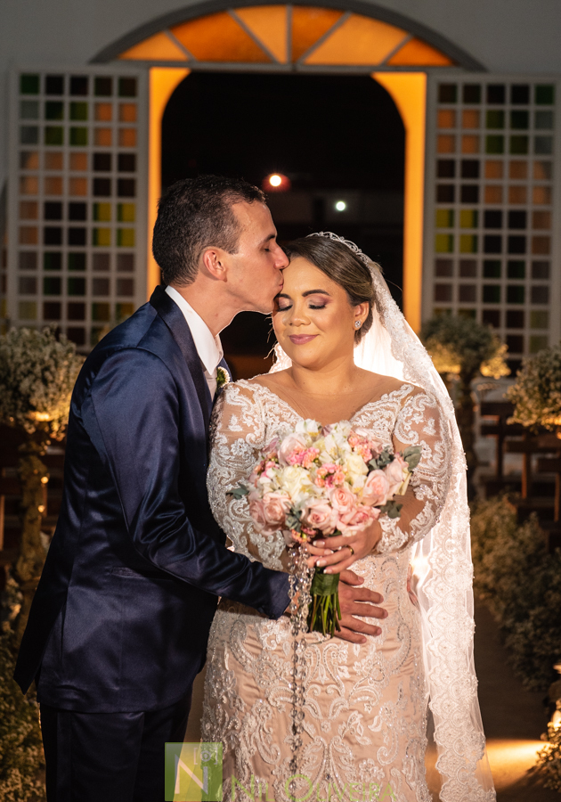 Recepção: Chez Marie, Rec Cerimonial, Decoração Jackson Júnior e Geraldo Barros, Cicero bolos Artísticos, Bem Casados Niedja Belo, Caipfruta Drinks, Locatto Móveis, Star Iluminação Cênica, Jambo Bebidas, Neide Freire, Make Luana Souza, Penteados da Deyse,