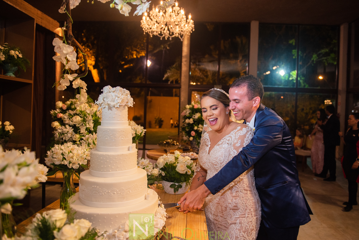 Recepção: Chez Marie, Rec Cerimonial, Decoração Jackson Júnior e Geraldo Barros, Cicero bolos Artísticos, Bem Casados Niedja Belo, Caipfruta Drinks, Locatto Móveis, Star Iluminação Cênica, Jambo Bebidas, Neide Freire, Make Luana Souza, Penteados da Deyse,