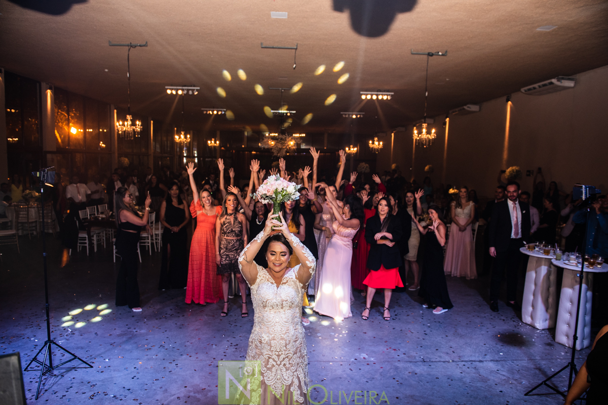 Recepção: Chez Marie, Rec Cerimonial, Decoração Jackson Júnior e Geraldo Barros, Cicero bolos Artísticos, Bem Casados Niedja Belo, Caipfruta Drinks, Locatto Móveis, Star Iluminação Cênica, Jambo Bebidas, Neide Freire, Make Luana Souza, Penteados da Deyse,