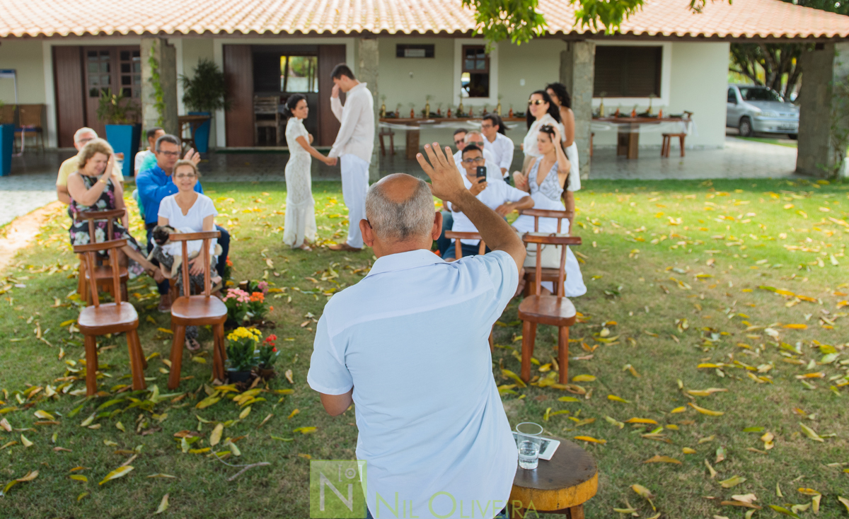 Local: @euquerosossego 
Vestido: @dita.oficial
Buquê: @cetin.acessoriosdenoiva
Bolo e doces: @brigadeiro.e.cia
Decoração e lembrancinhas : @ateliecriarte_