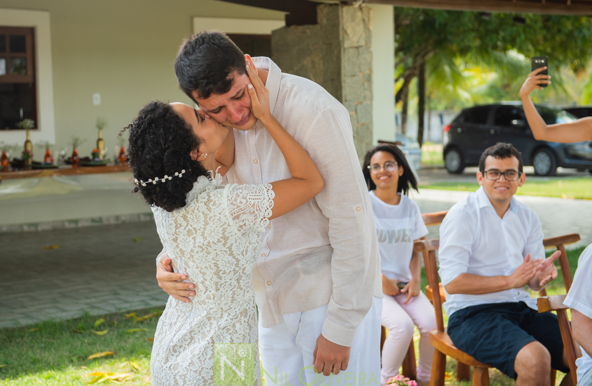 Local: @euquerosossego 
Vestido: @dita.oficial
Buquê: @cetin.acessoriosdenoiva
Bolo e doces: @brigadeiro.e.cia
Decoração e lembrancinhas : @ateliecriarte_